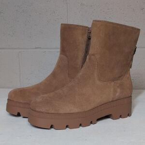 Jessica Simpson Women's Ulalie Lug Sole Tuscan Suede Booties Tan, SIze 9.5